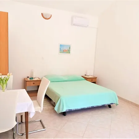 Apartman Istra 2 *
